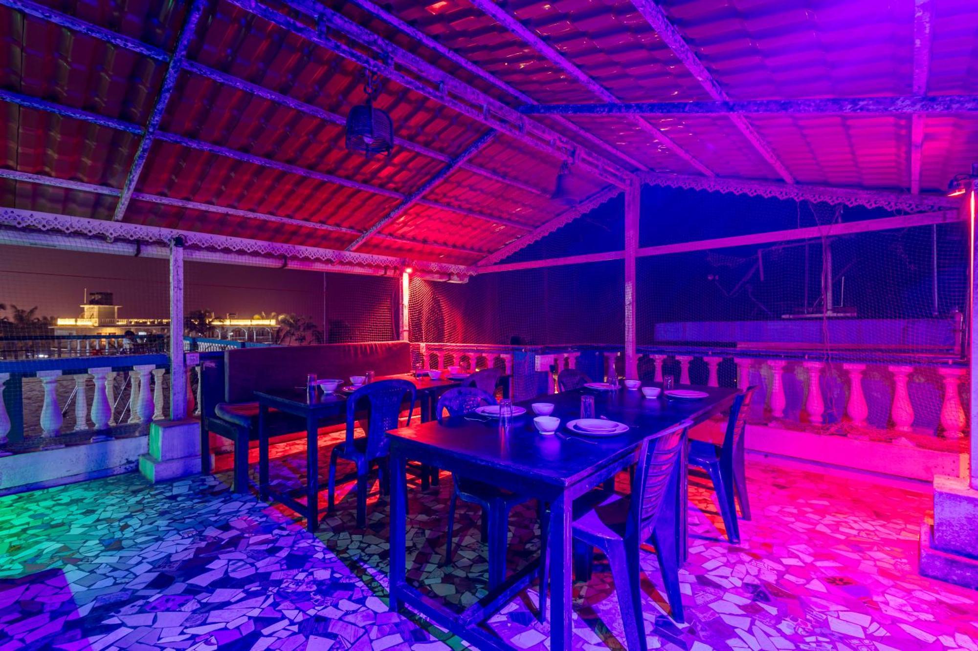 Baga Fantacia Beach Inn Calangute Eksteriør billede